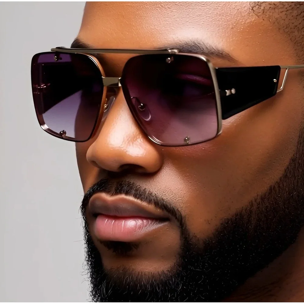 Men Sunglasses Designer Sqyare Gold Frame Black Accents Fashion UV400 Lentes New